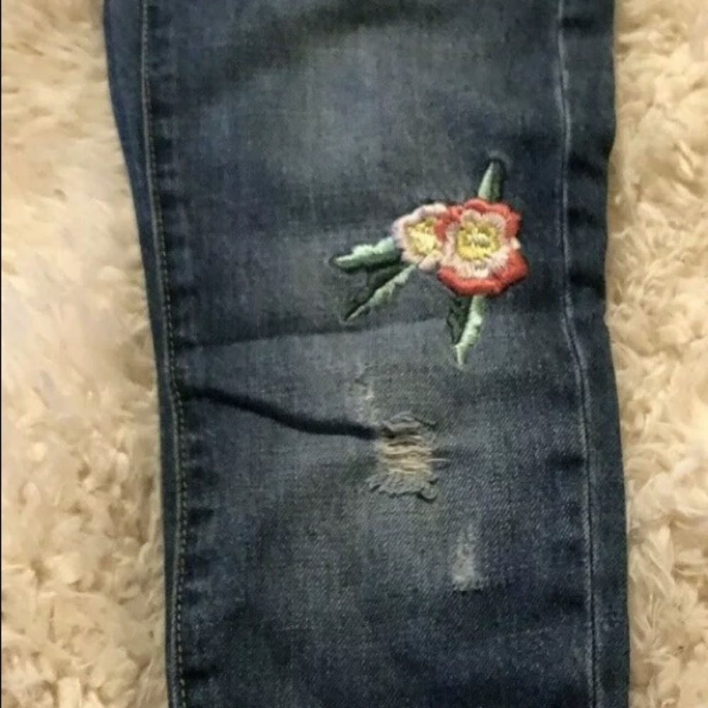 Old Navy little Girls Boyfriend Jeans size 7